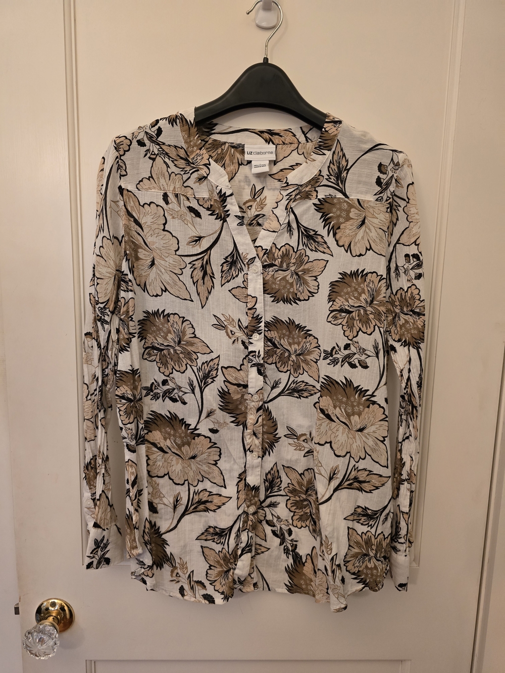Liz Claiborne White Button-Down Shirt with Beige and Black Floral Print  LARGE